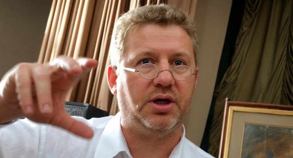 Снятое поражение не исчезает, а становится структурой следующей победы. Институты Александра Изотовича Адамского